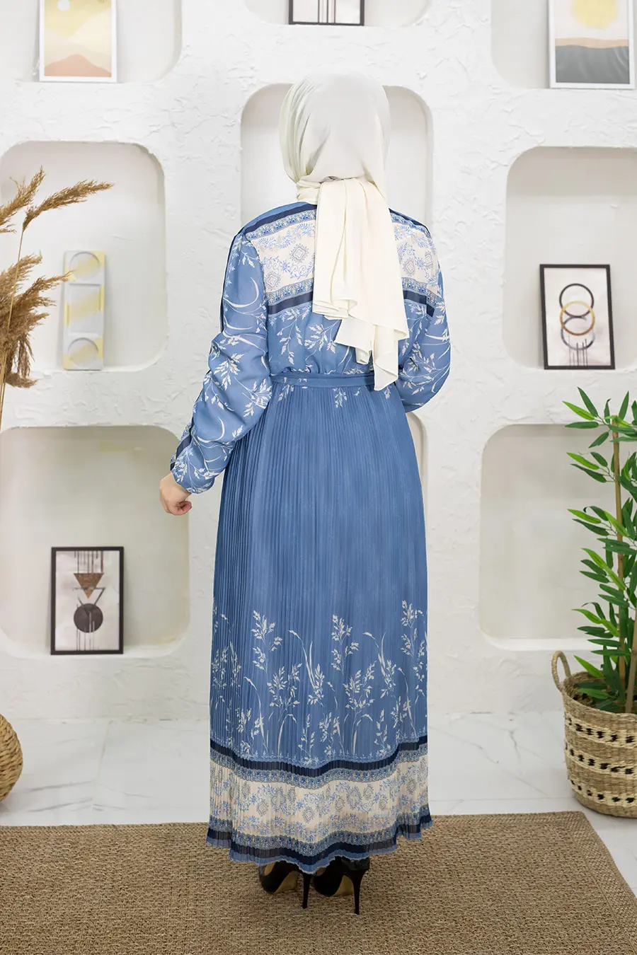 Çiçek Desenli Mavi Tesettür Elbise-detail