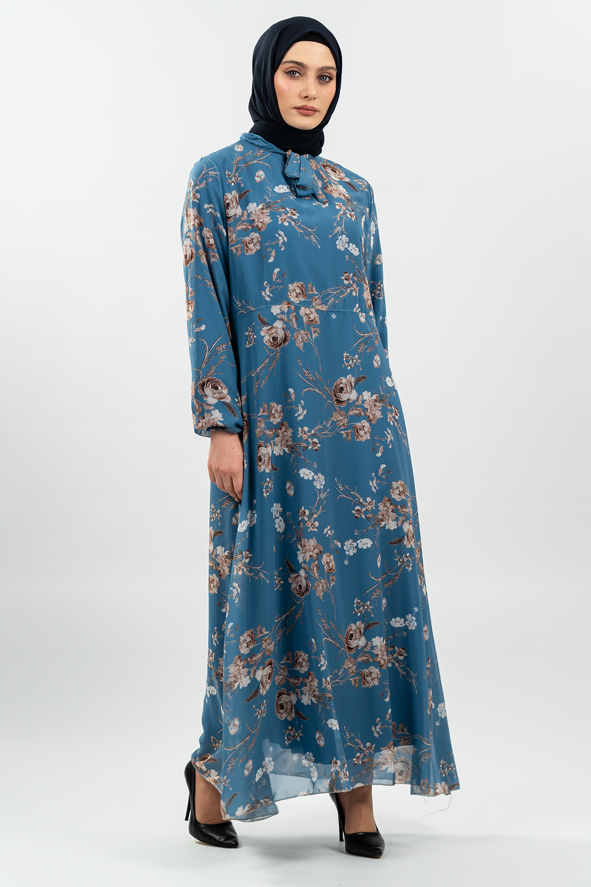 Çiçek Desenli Mavi Tesettür Elbise