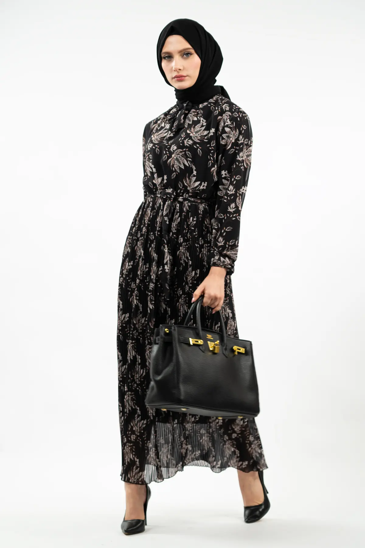 Çiçek Desenli Pileli Siyah Tesettür Elbise-detail