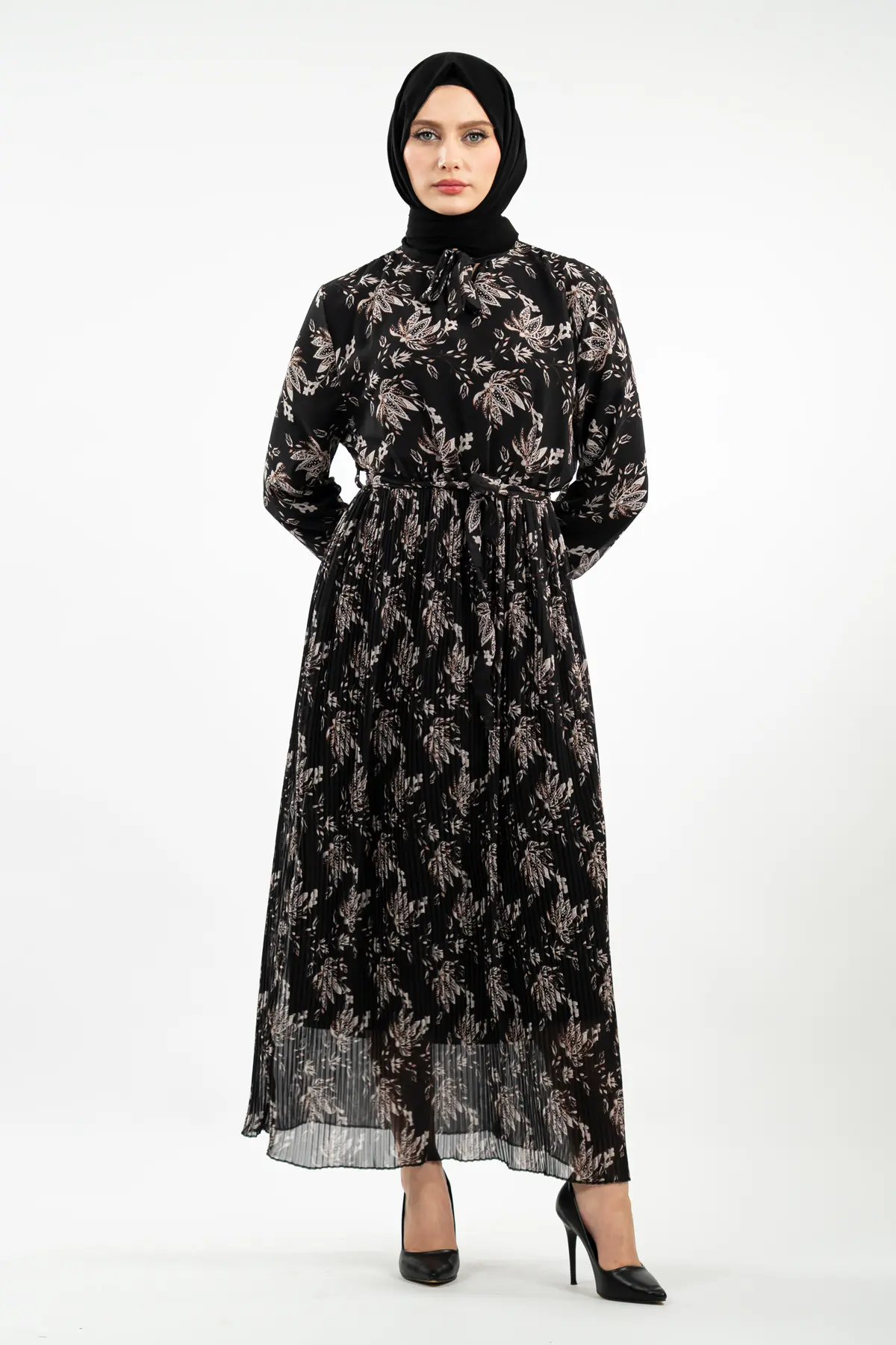 Çiçek Desenli Pileli Siyah Tesettür Elbise-detail