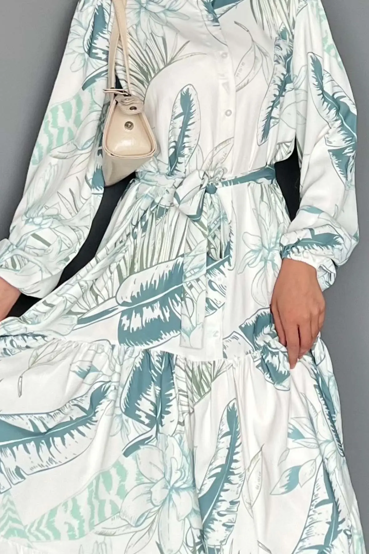 Çiçek Desenli Tesettür Elbise-detail