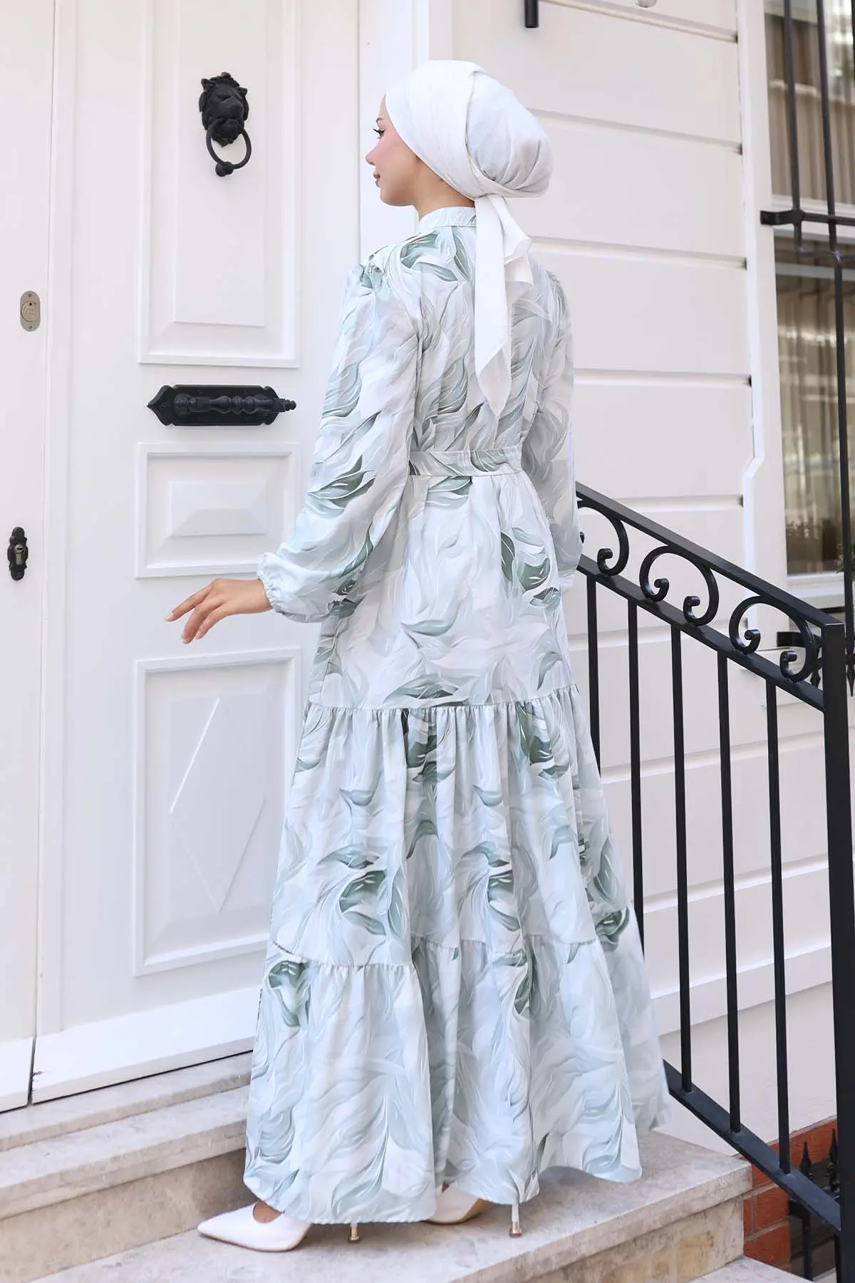 Çiçek Desenli Tesettür Elbise-detail