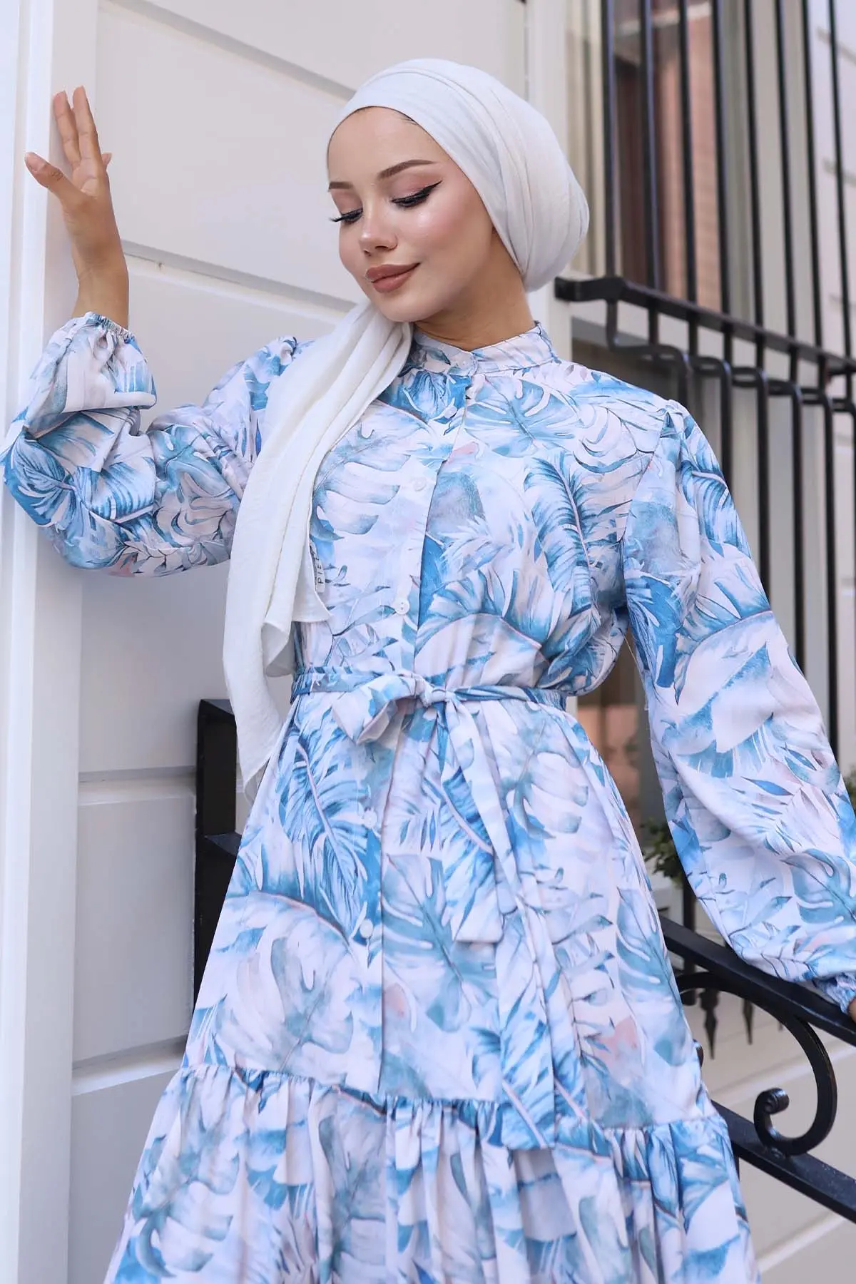 Çiçek Desenli Tesettür Elbise-detail