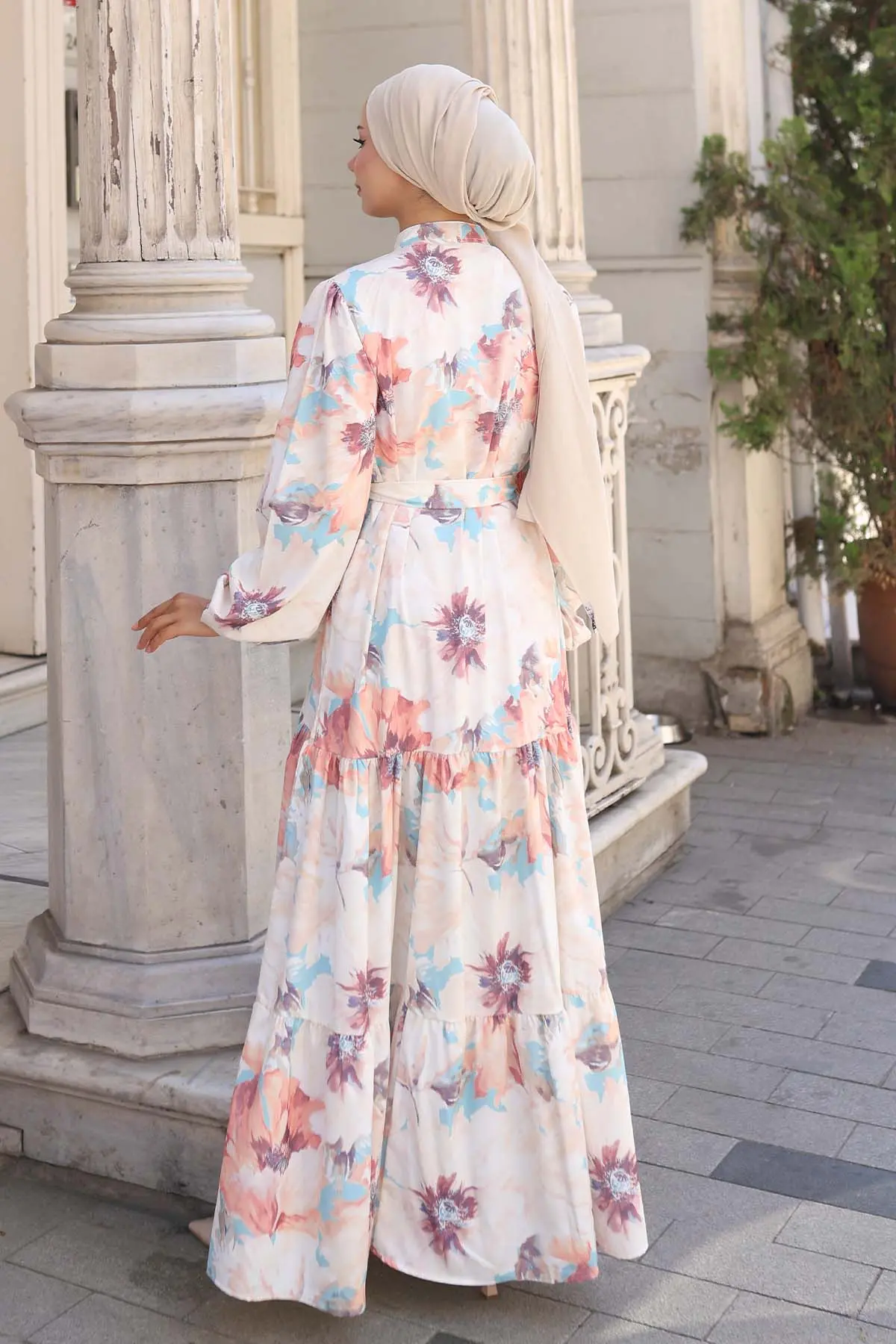 Çiçek Desenli Tesettür Elbise-detail