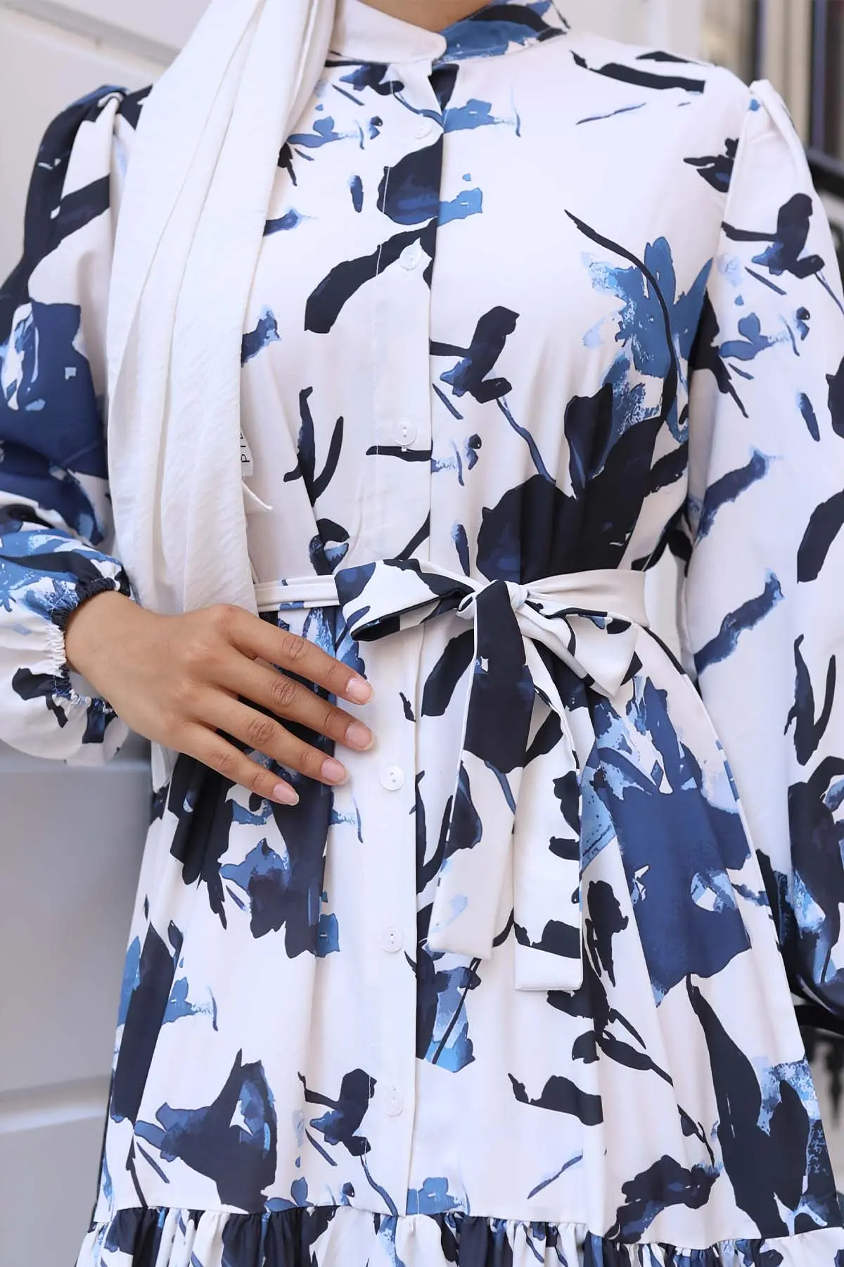 Çiçek Desenli Tesettür Elbise-detail