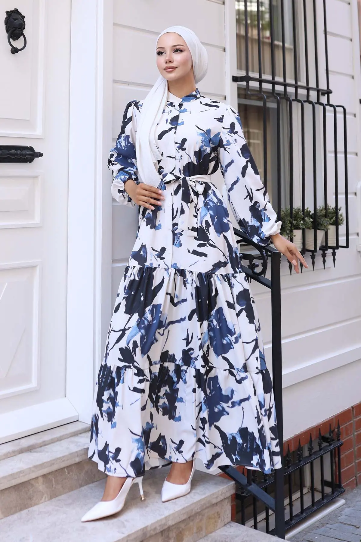 Çiçek Desenli Tesettür Elbise-detail