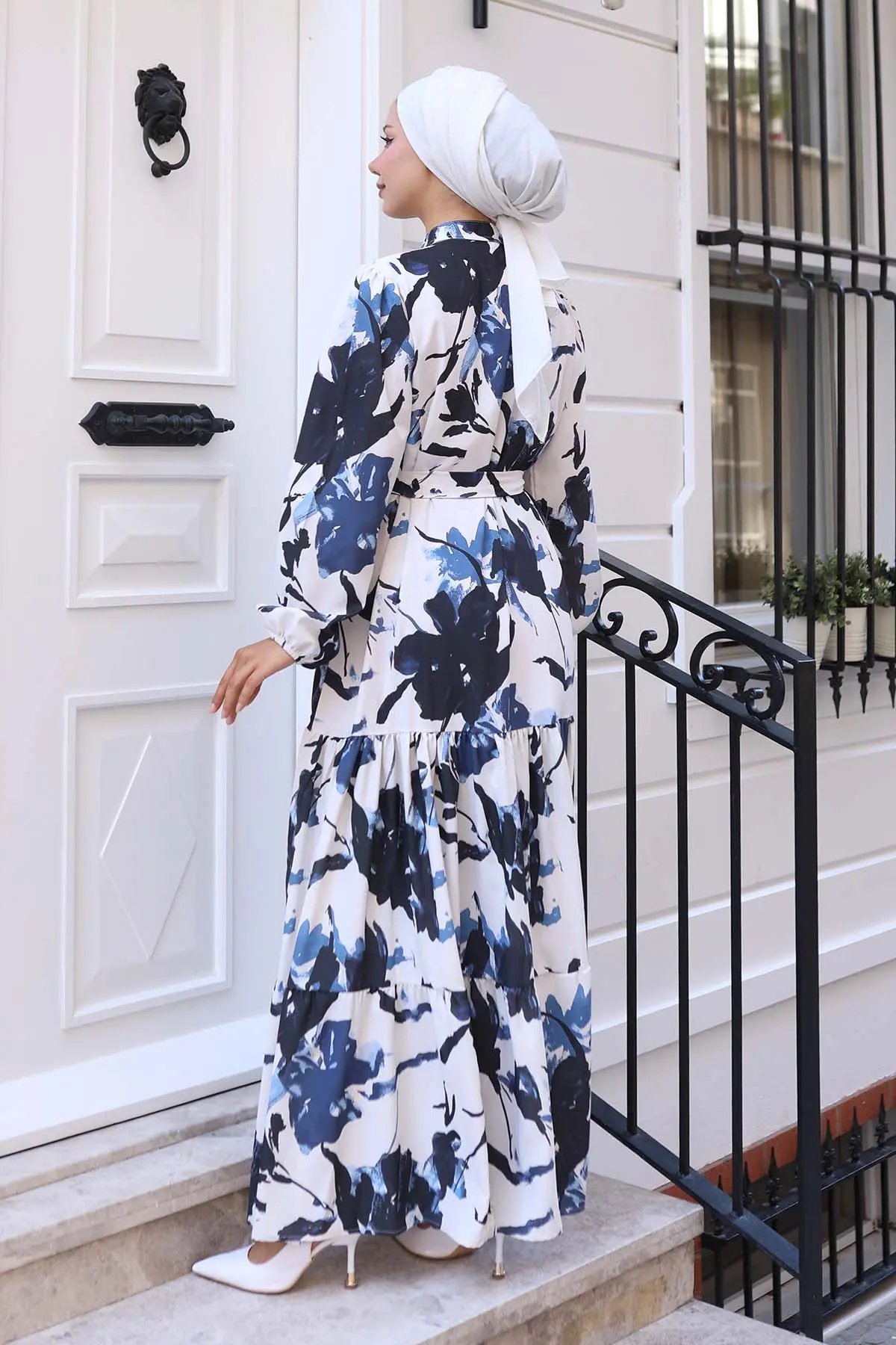 Çiçek Desenli Tesettür Elbise-detail