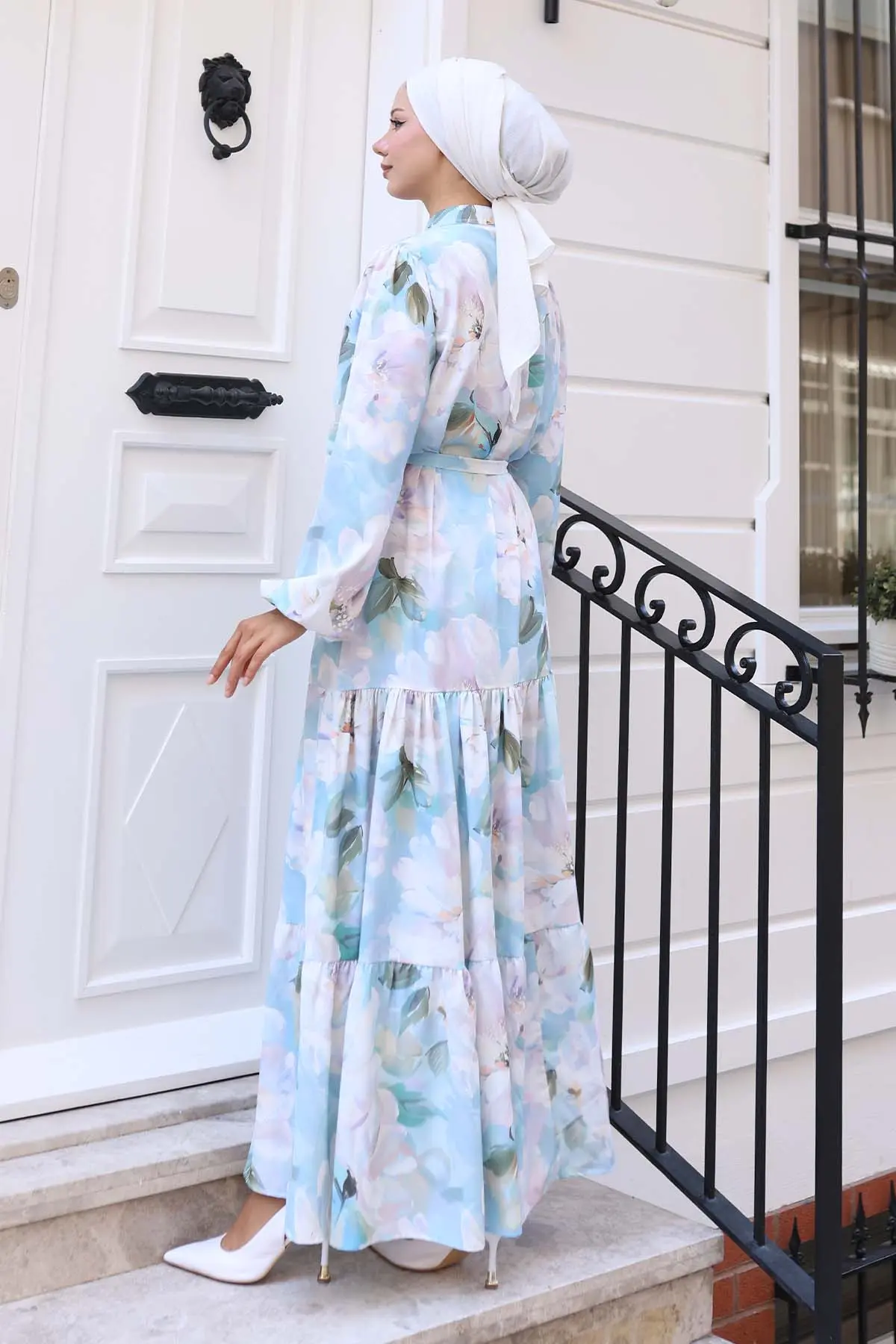 Çiçek Desenli Tesettür Elbise-detail