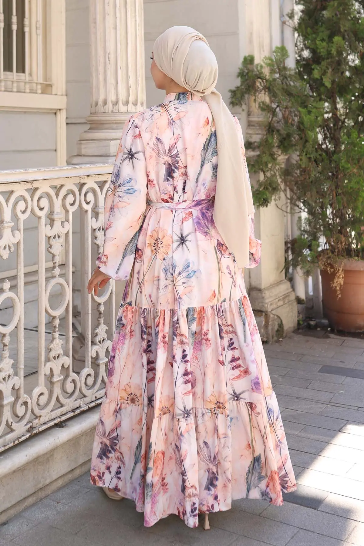 Çiçek Desenli Tesettür Elbise-detail