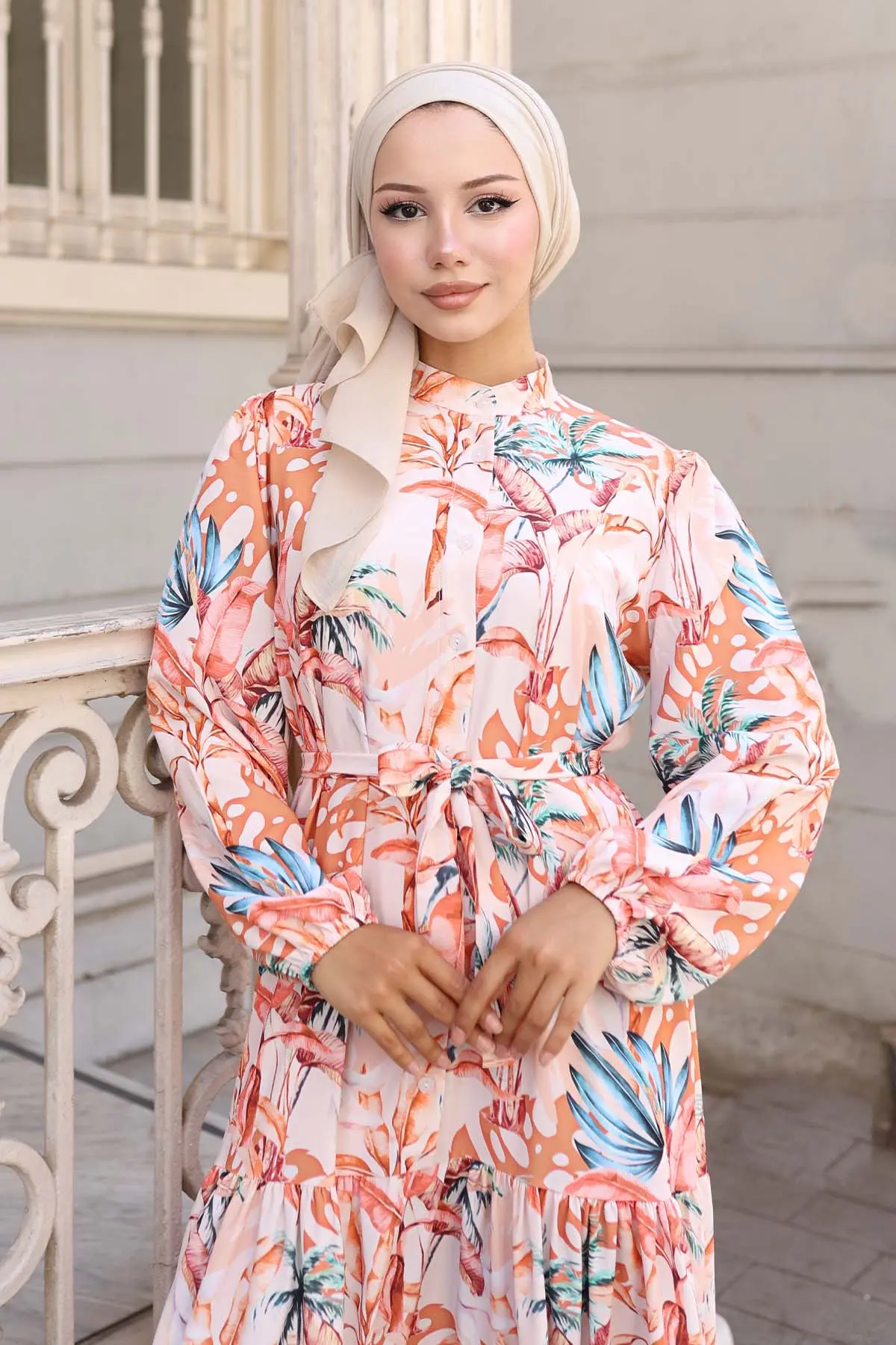 Çiçek Desenli Tesettür Elbise-detail