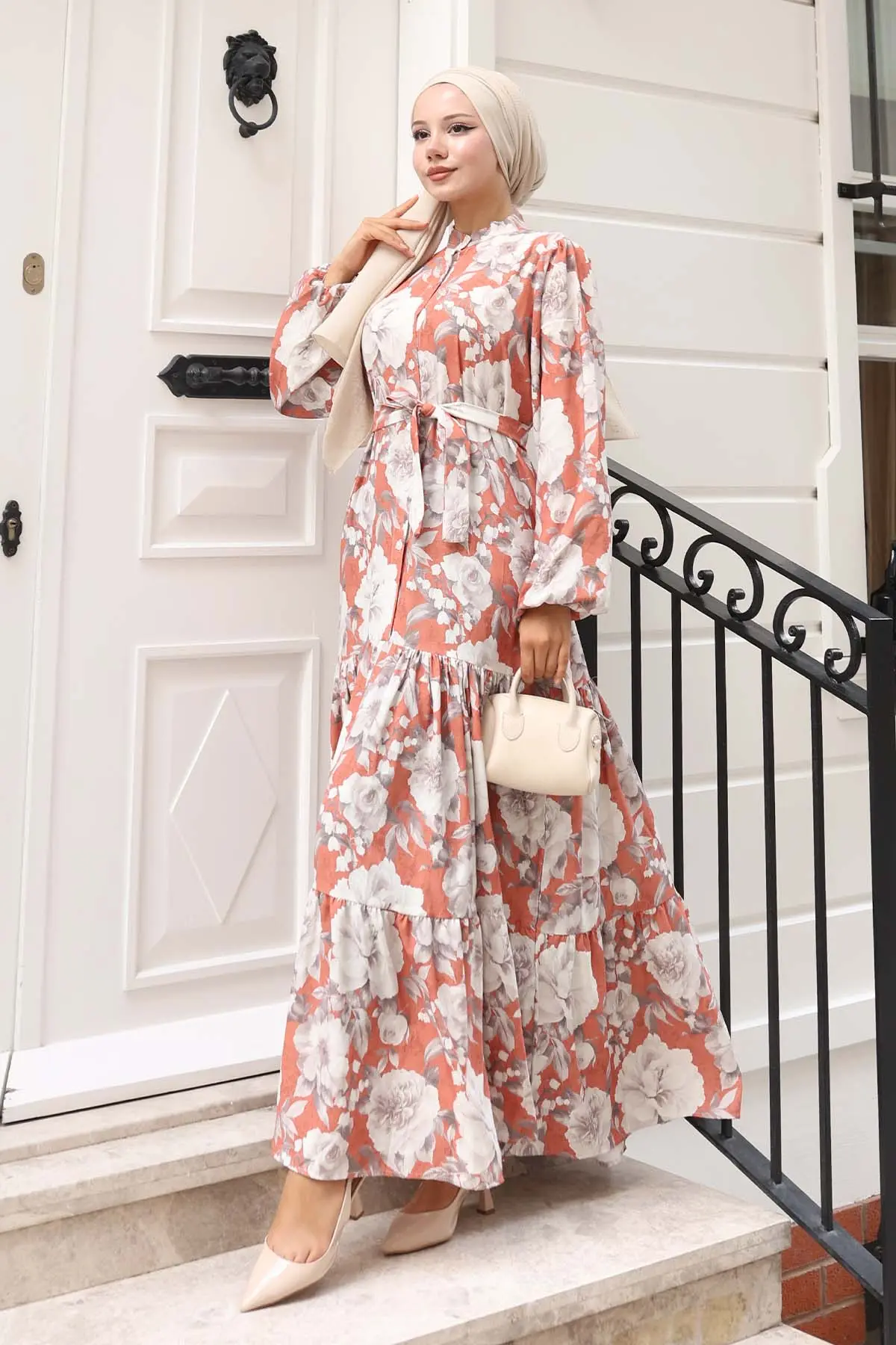 Çiçek Desenli Tesettür Elbise-detail