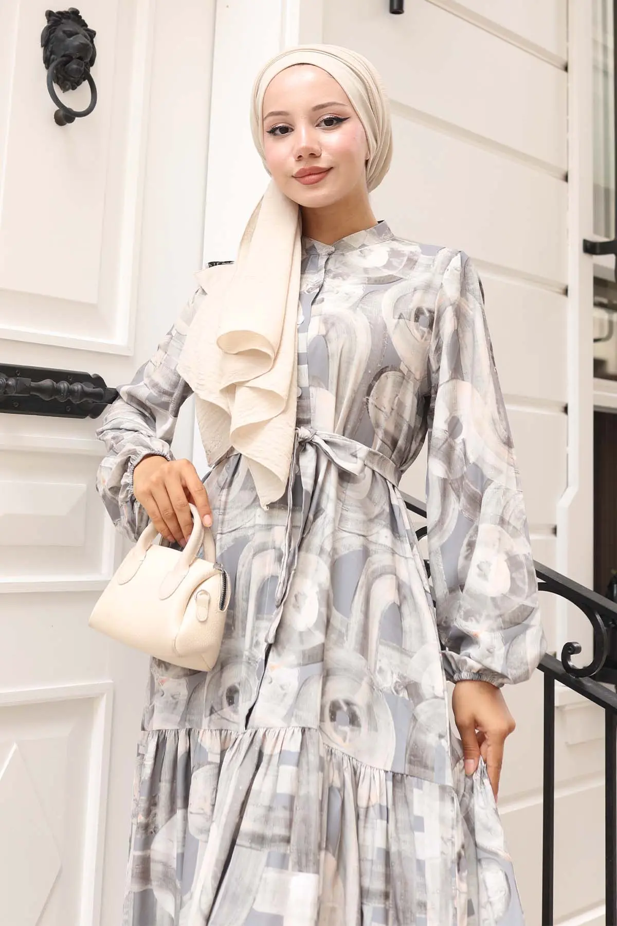 Çiçek Desenli Tesettür Elbise-detail