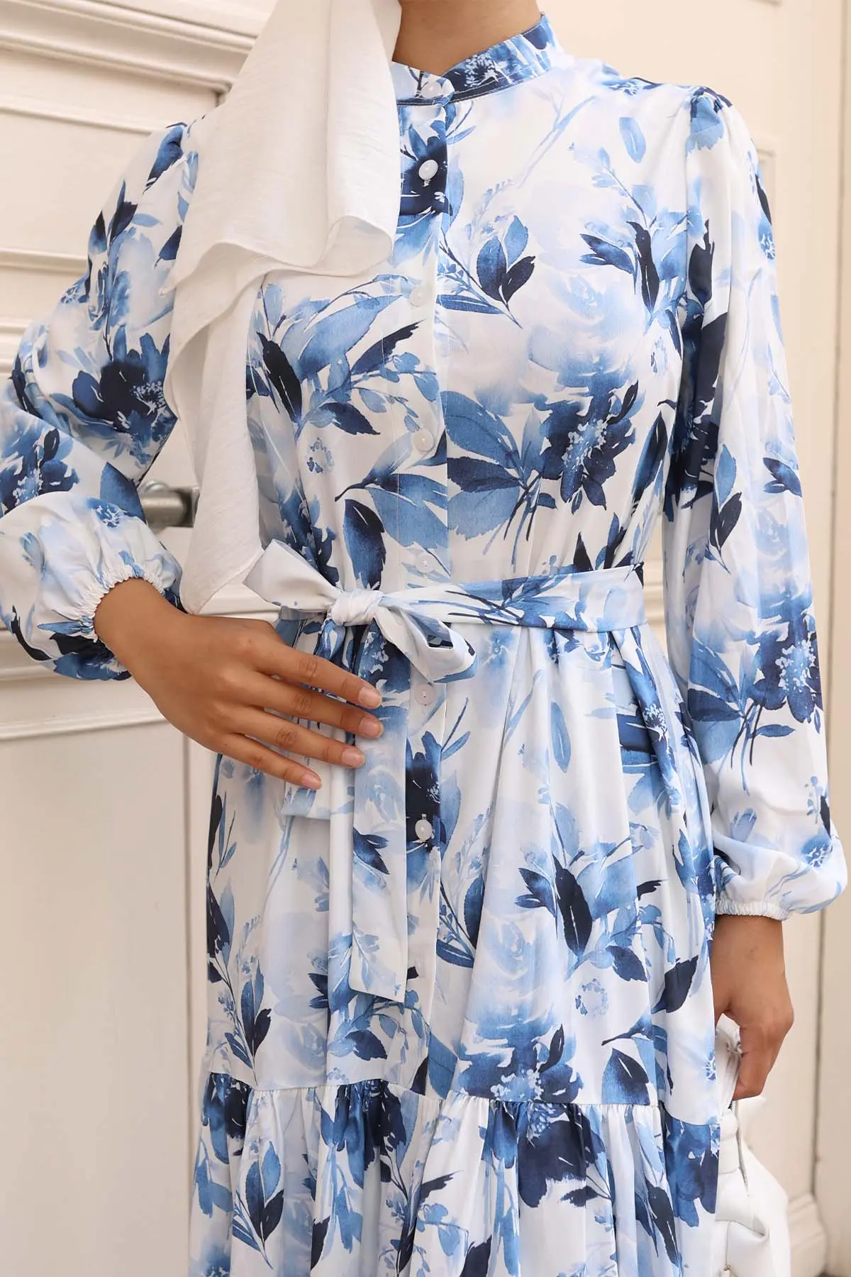 Çiçek Desenli Tesettür Elbise-detail