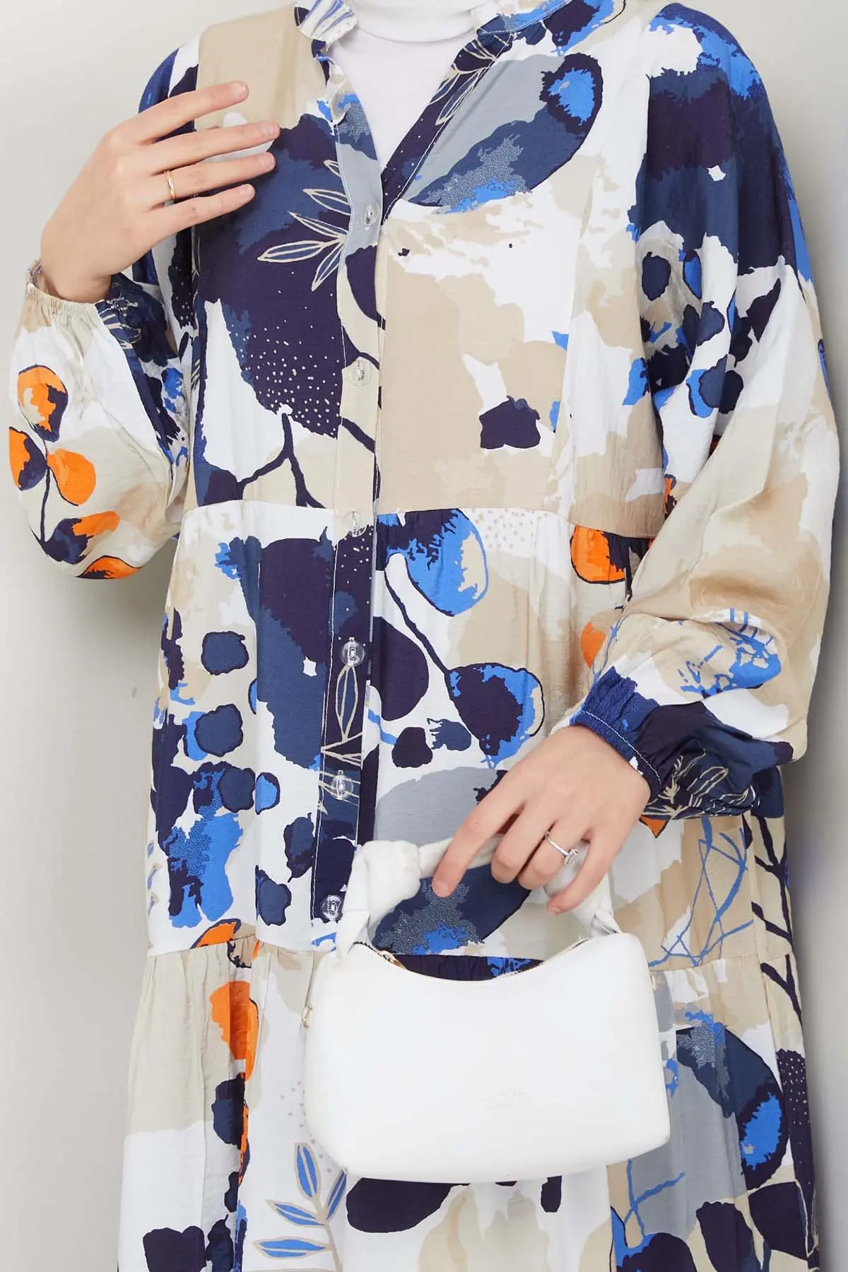 Çiçek Desenli Tesettür Elbise-detail