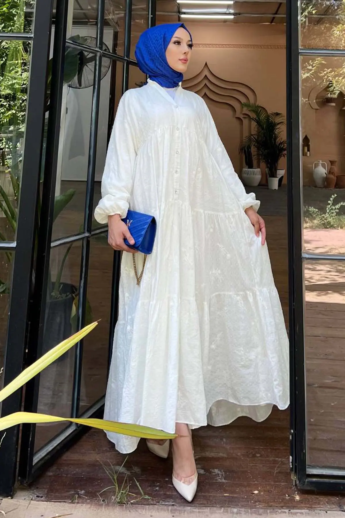 Çiçek Kabartma Desenli Elbise Beyaz 1000-detail