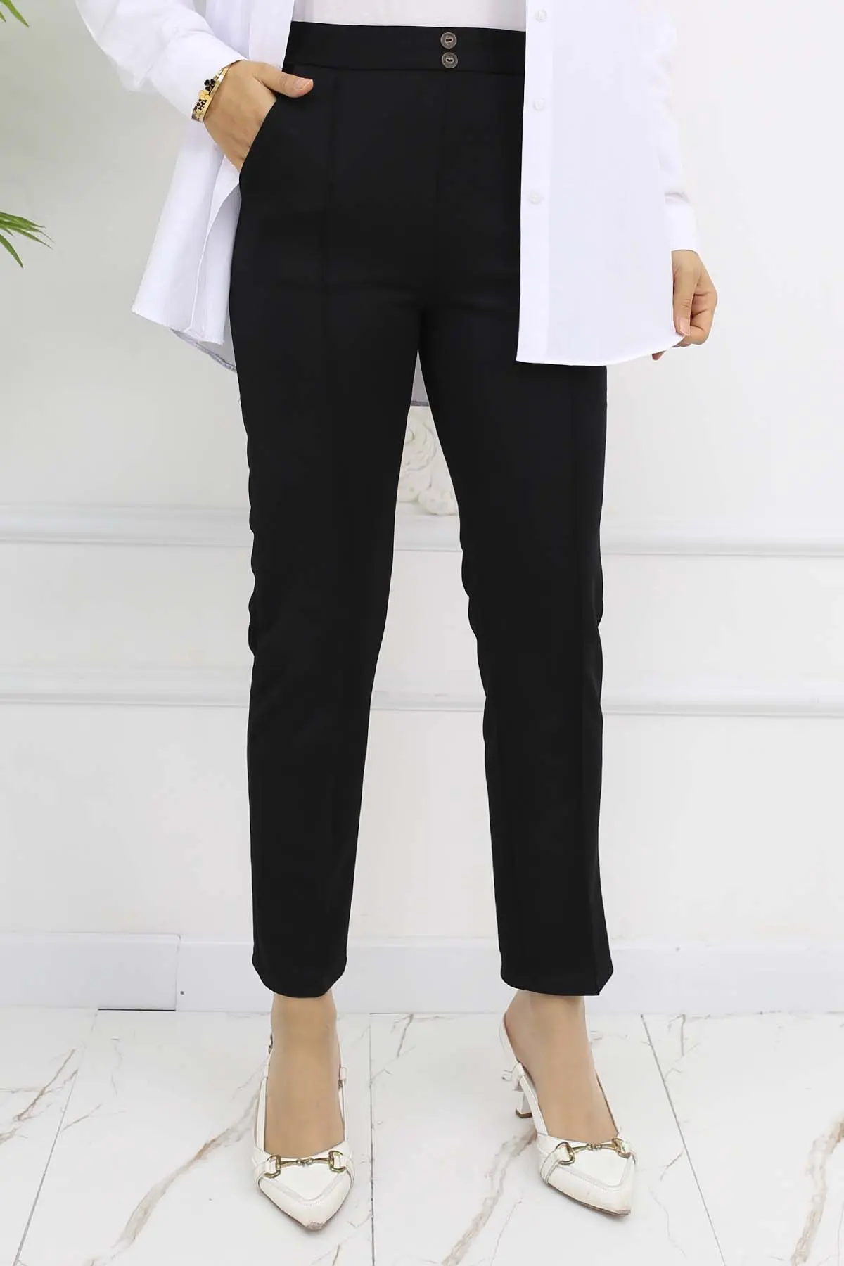 Çift Düğme Detaylı Cepli Havuç Pantolon Siyah 3045-detail