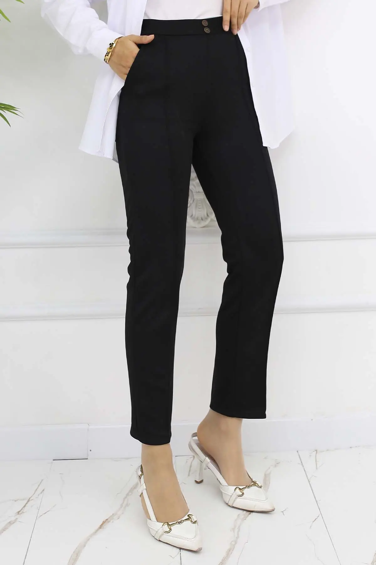 Çift Düğme Detaylı Cepli Havuç Pantolon Siyah 3045-detail