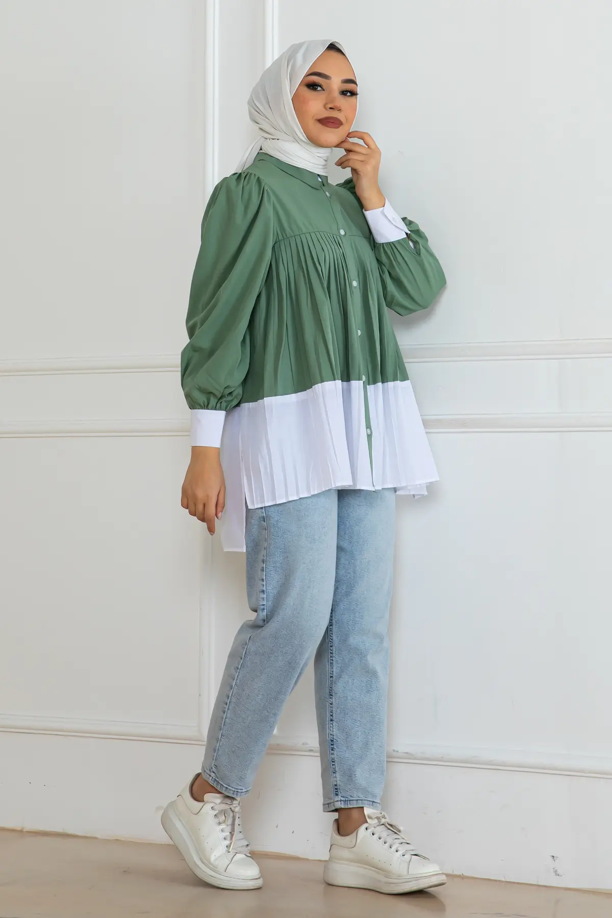 Double Color Pleated Shirt-detail