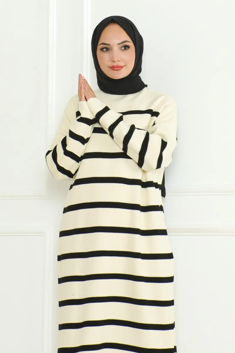 Striped Knitwear Hijab Dress-detail