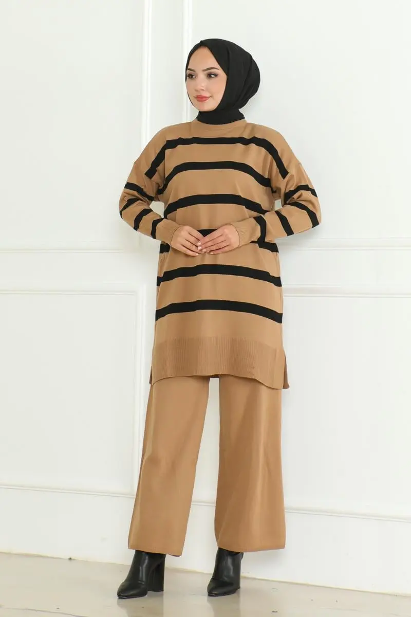 Striped Knitwear Hijab Set-detail