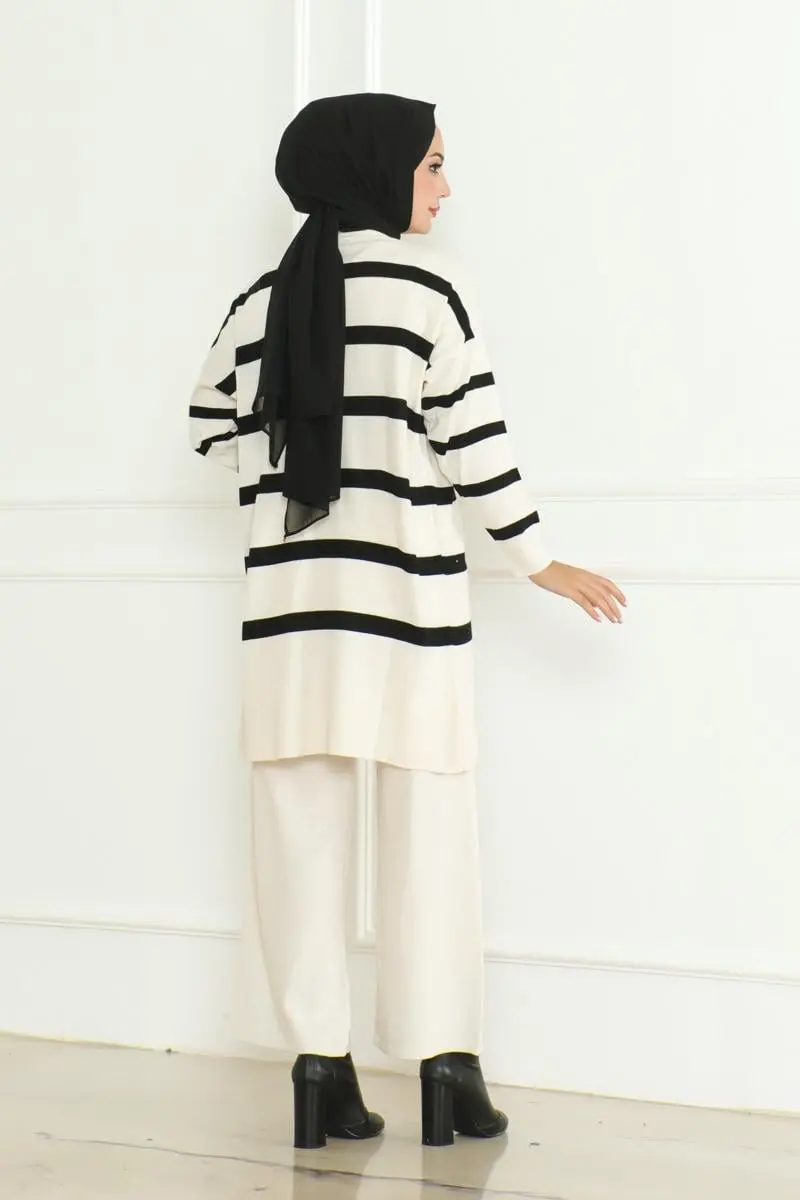 Striped Knitwear Hijab Set-detail