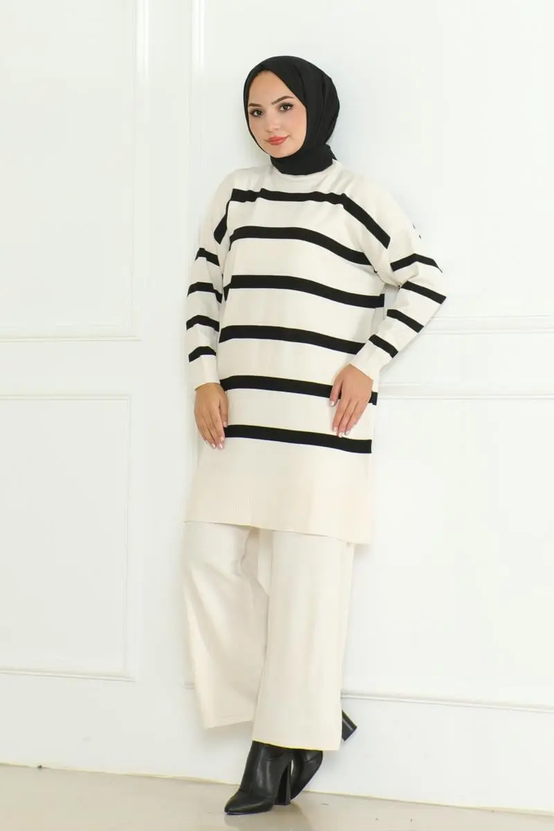 Striped Knitwear Hijab Set-detail
