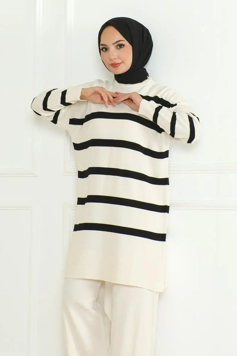 Striped Knitwear Hijab Set-detail