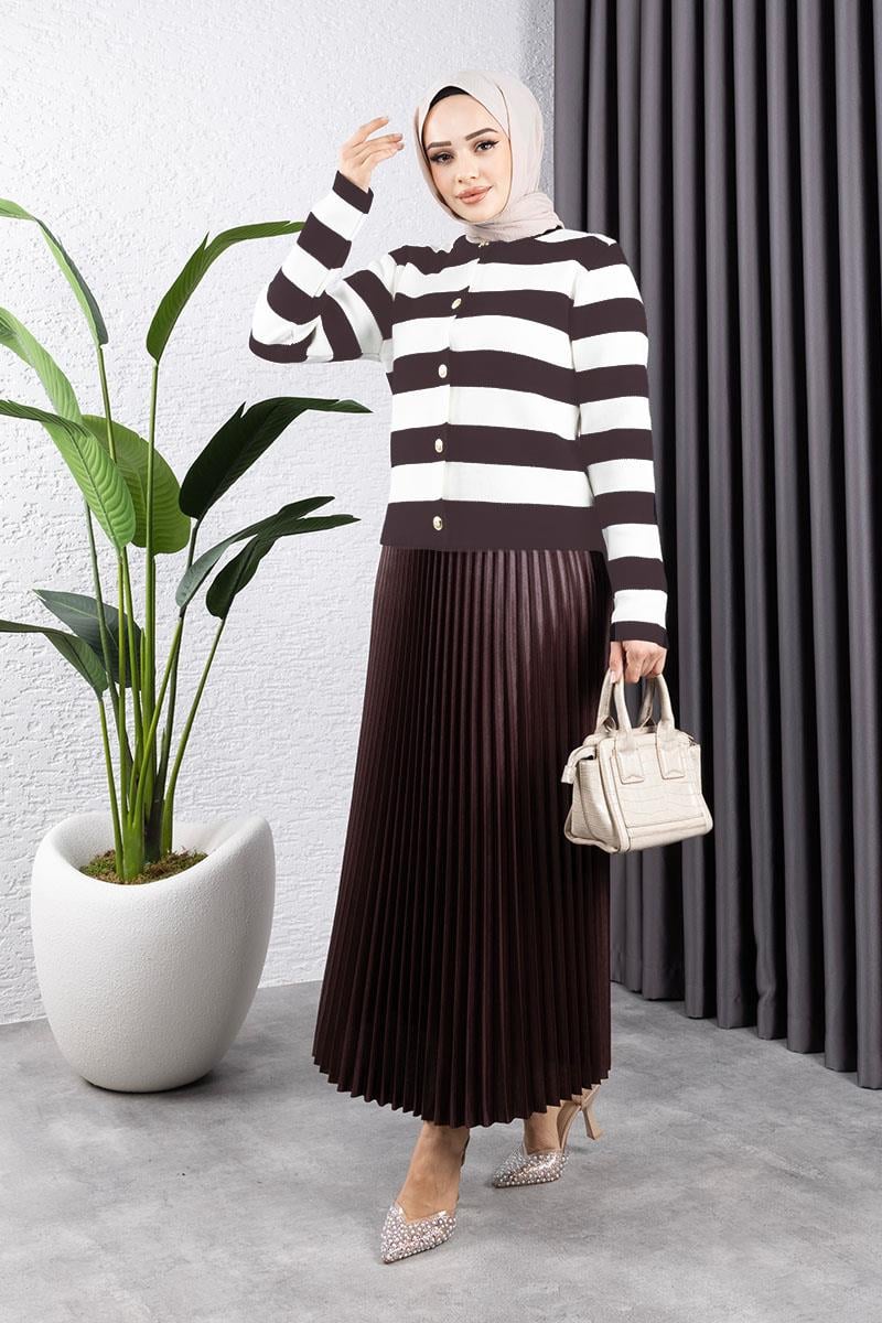 Leather Look Pleated Skirt