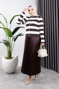 Leather Look Pleated Skirt