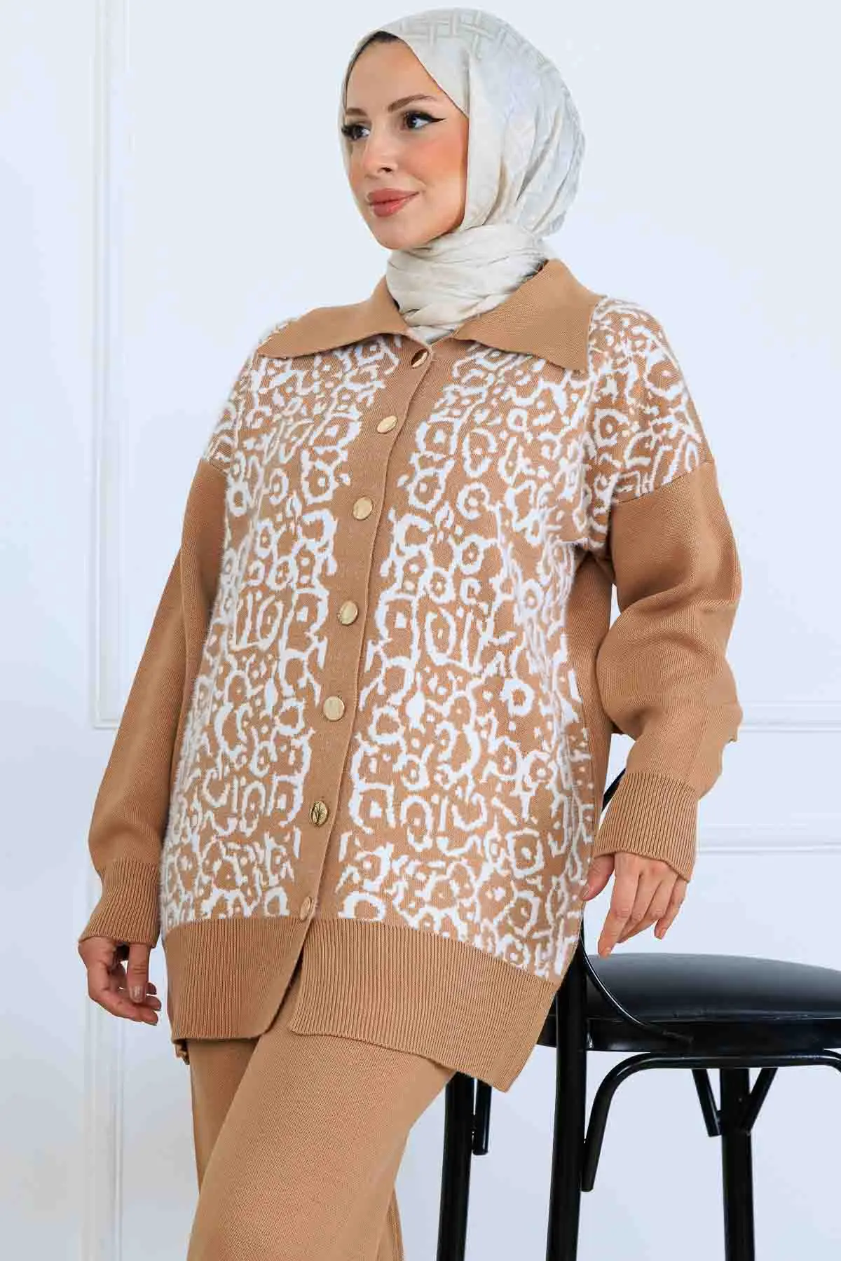 Desenli Düğme Detaylı Triko Takım-detail