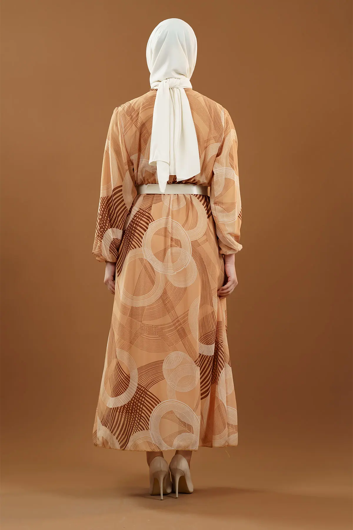 Desenli Kemerli Tesettür Elbise-detail