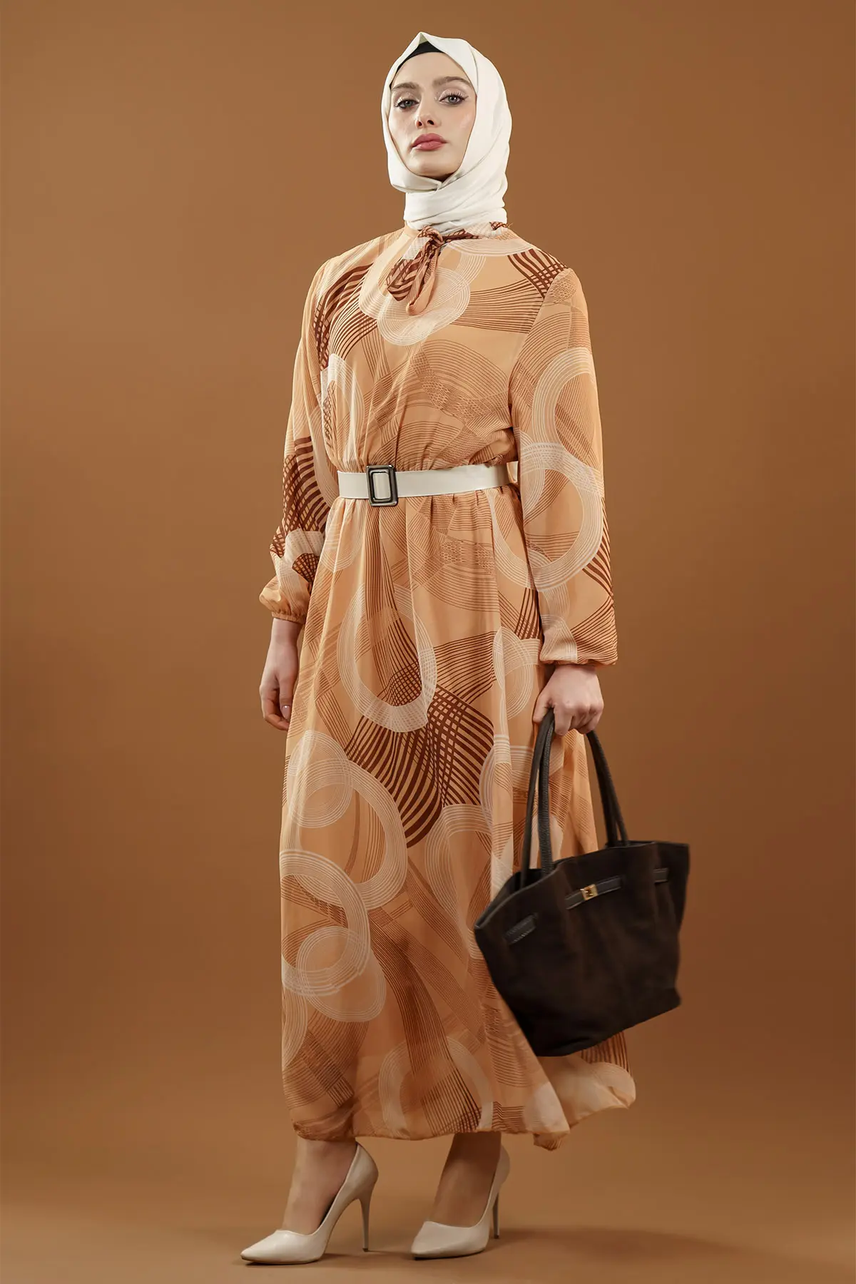 Desenli Kemerli Tesettür Elbise-detail