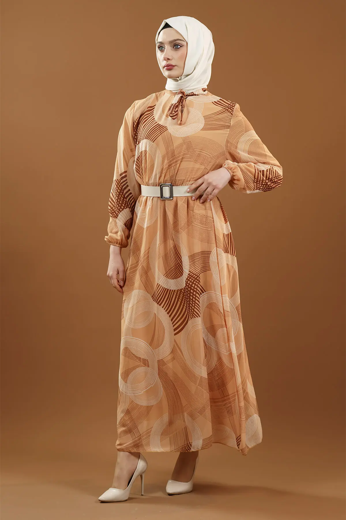 Desenli Kemerli Tesettür Elbise-detail