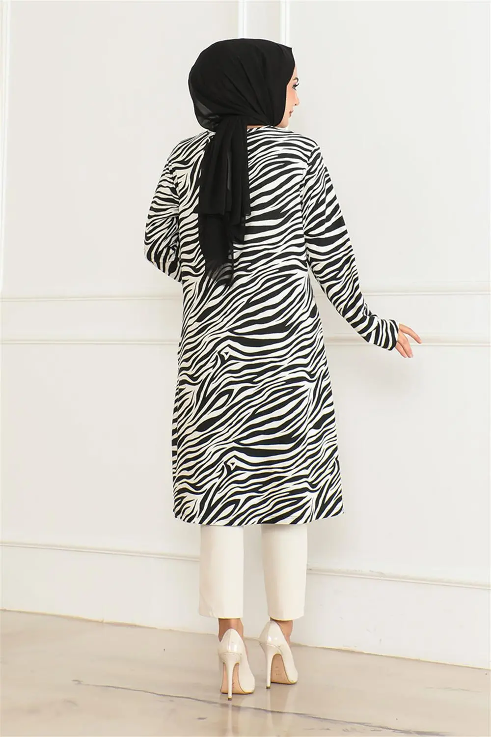 Desenli Örme Süet Tunik-detail