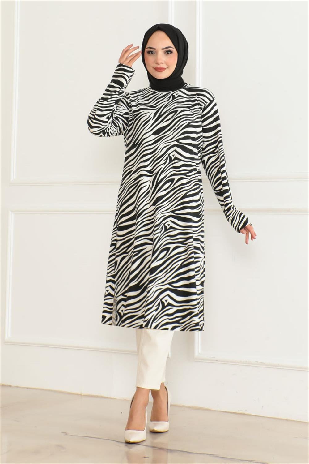 Patterned Knitted Suede Tunic