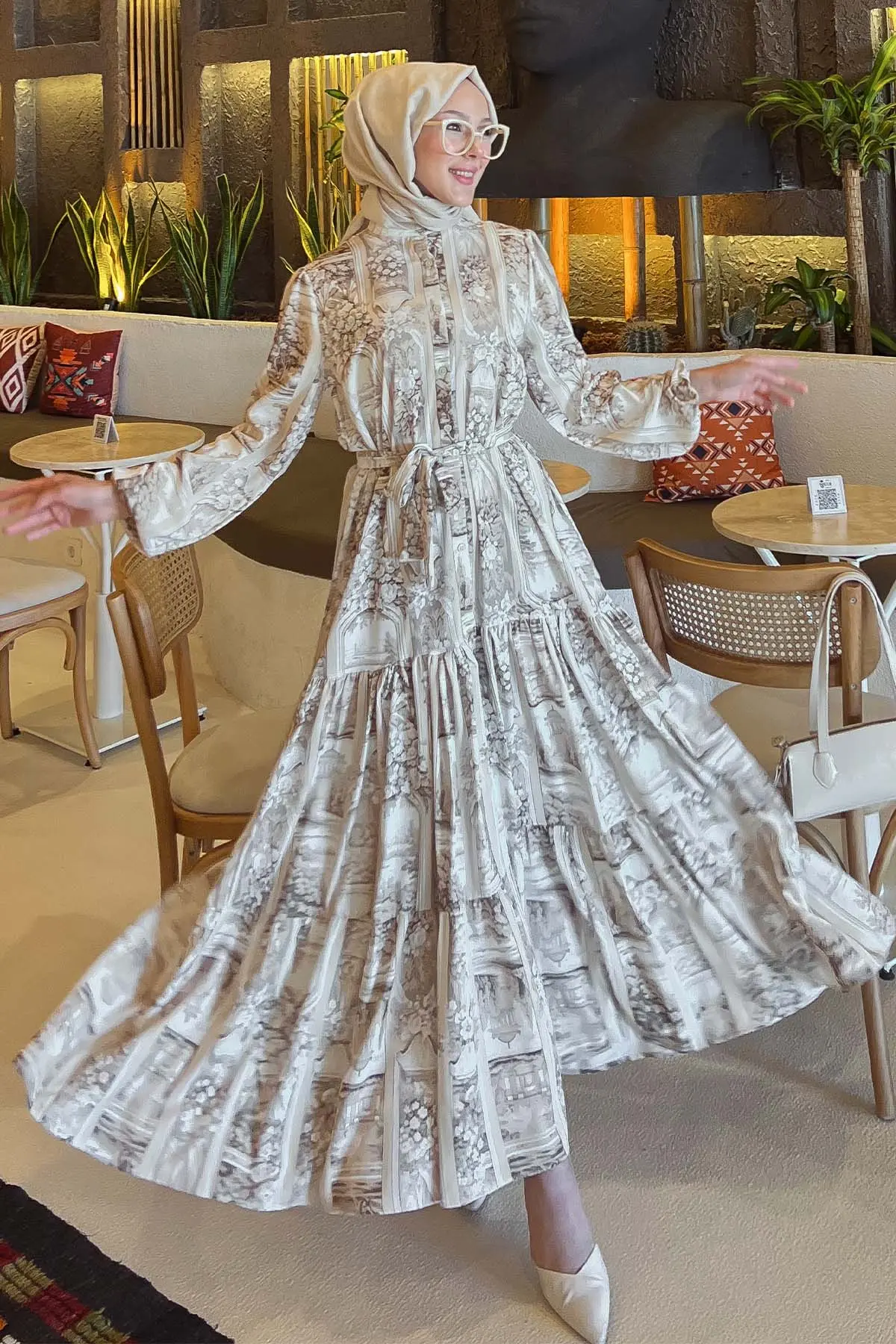 Desenli Tesettür Elbise Bej 507-detail