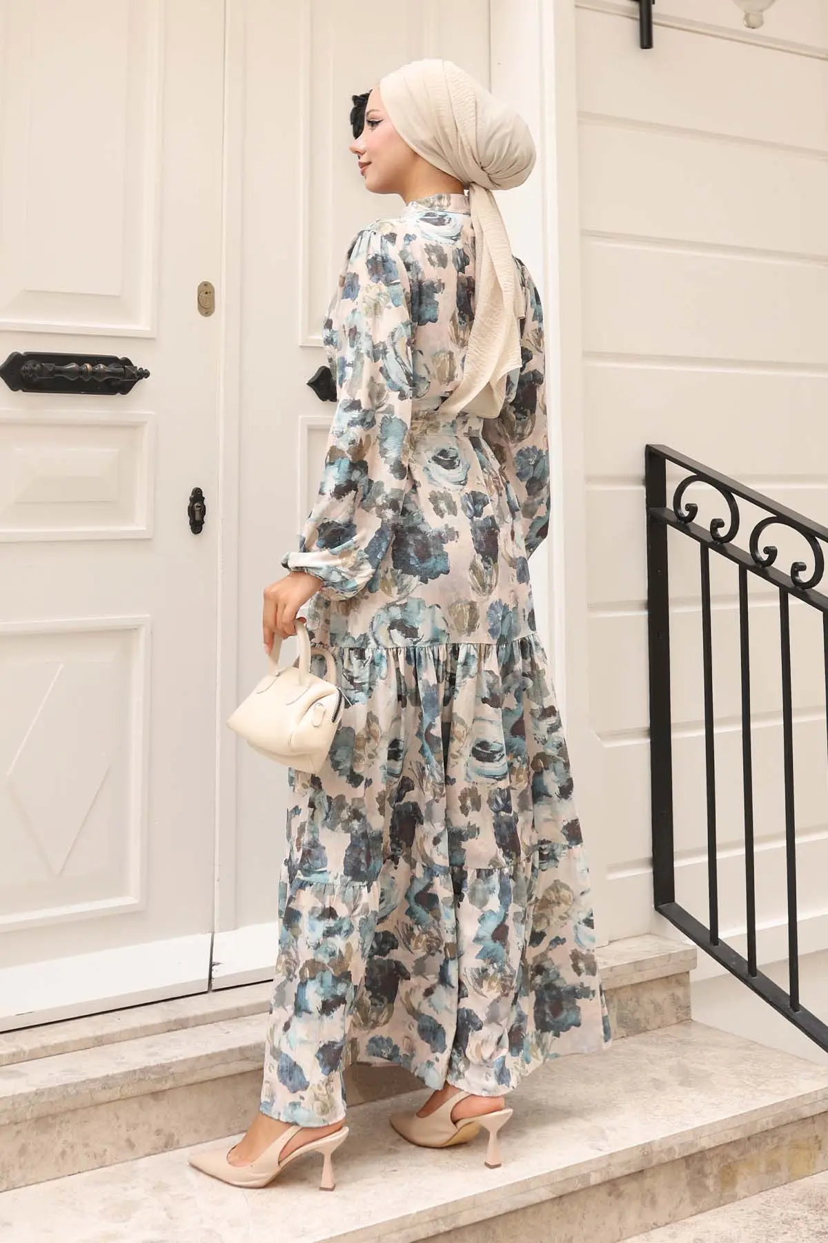 Desenli Tesettür Elbise-detail