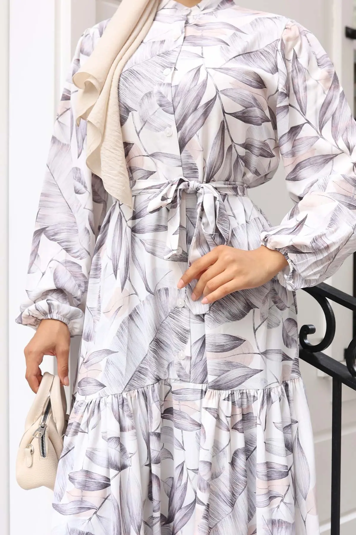 Desenli Tesettür Elbise-detail