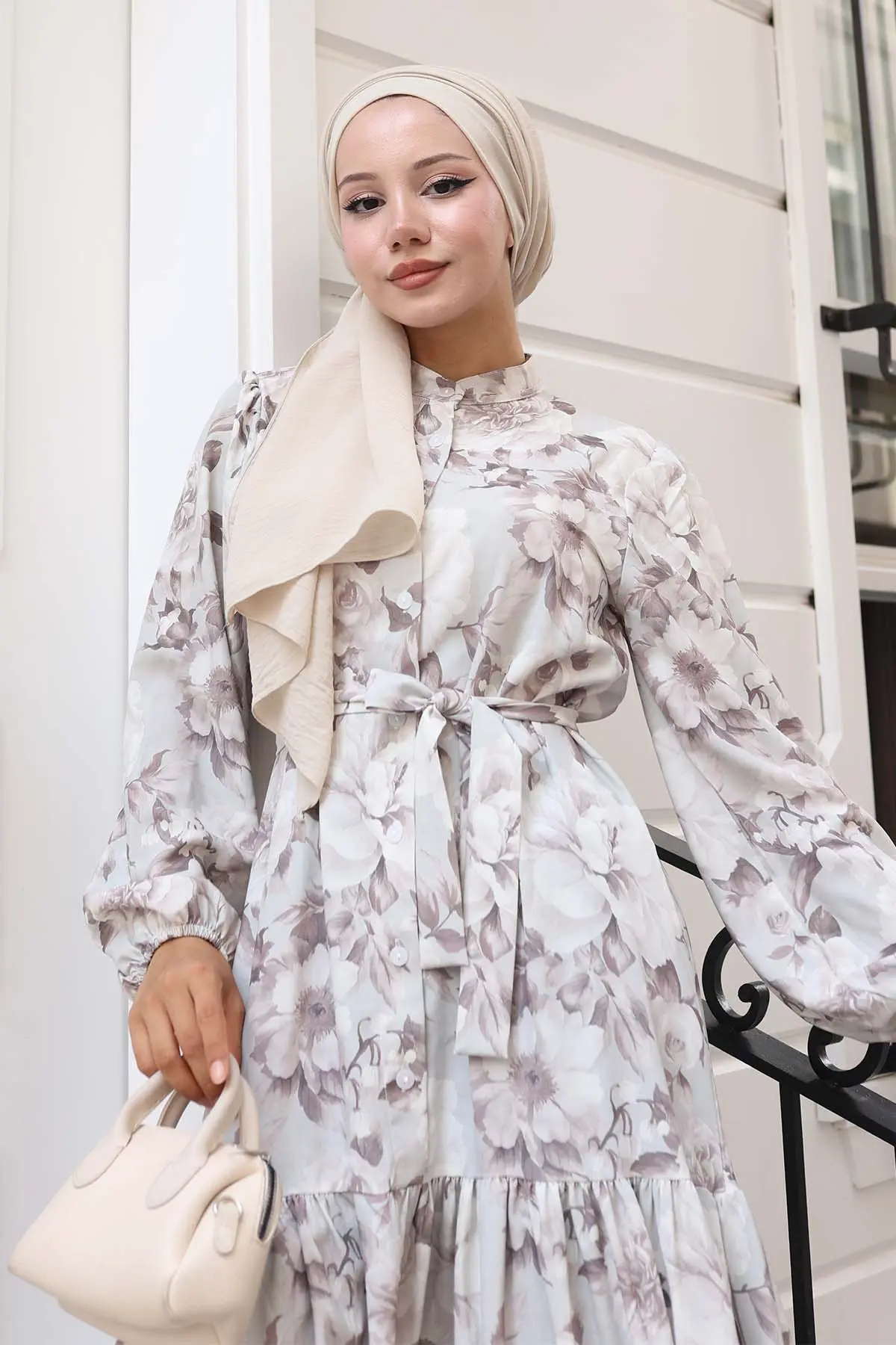 Desenli Tesettür Elbise-detail