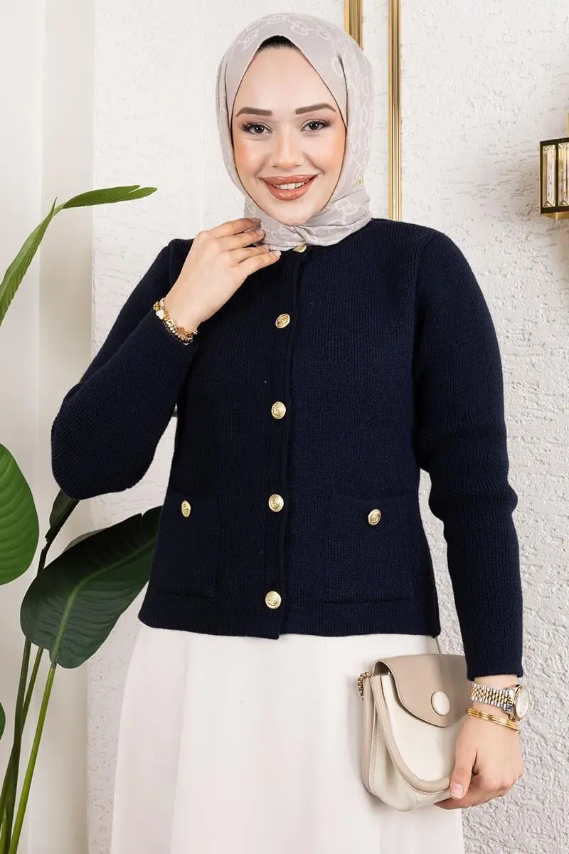 Buttoned Knitted Cardigan-detail