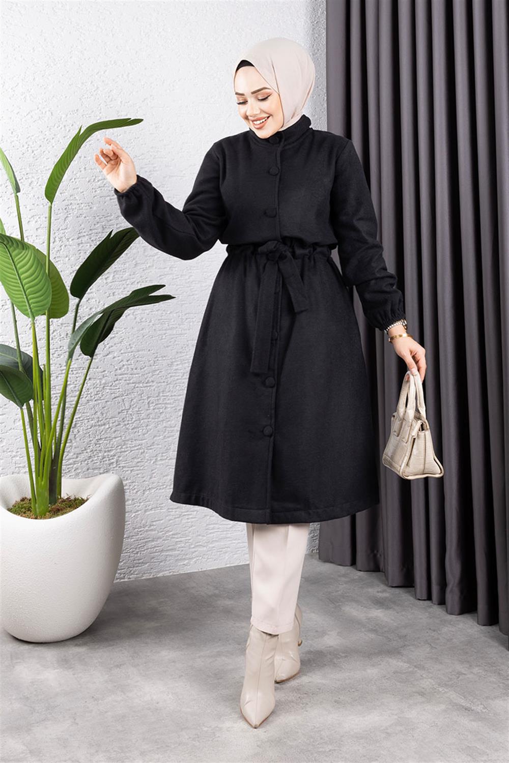 Düğme Detaylı Kaşe Kaban