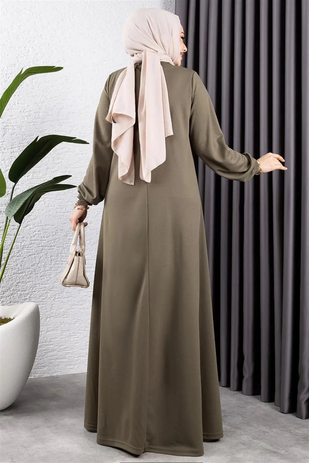 Düğme Detaylı Kemerli Elbise-detail