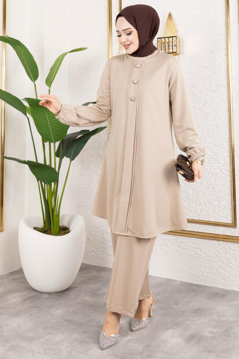 Düğme Detaylı Tesettür Takım Bej