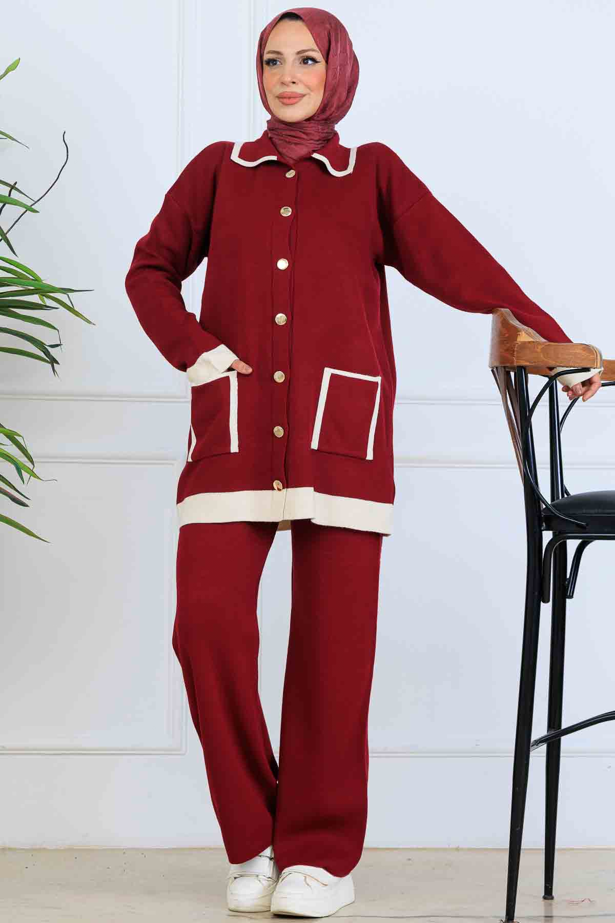 Düğmeli Çizgi Detaylı Triko Takım