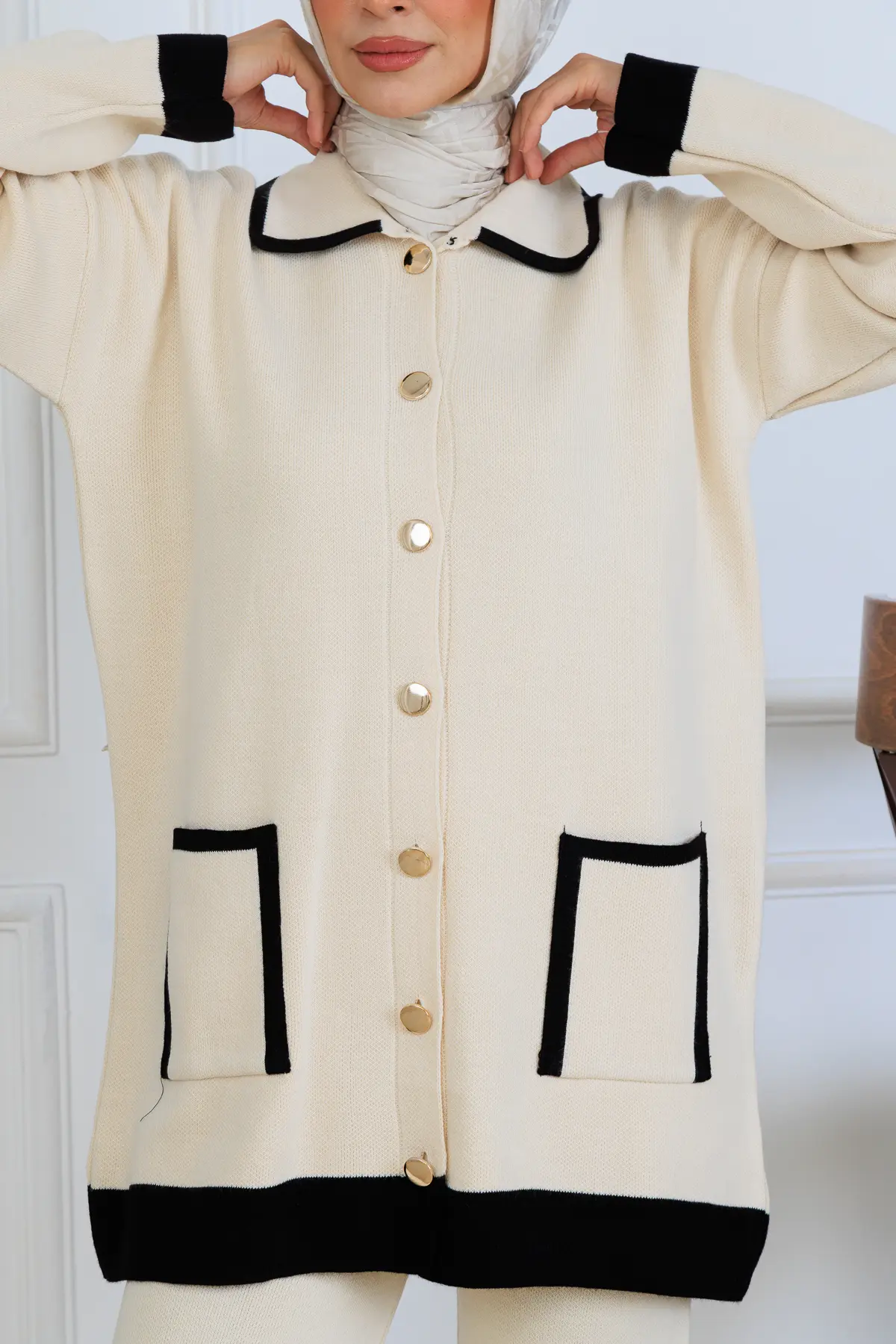 Düğmeli Çizgi Detaylı Triko Takım-detail