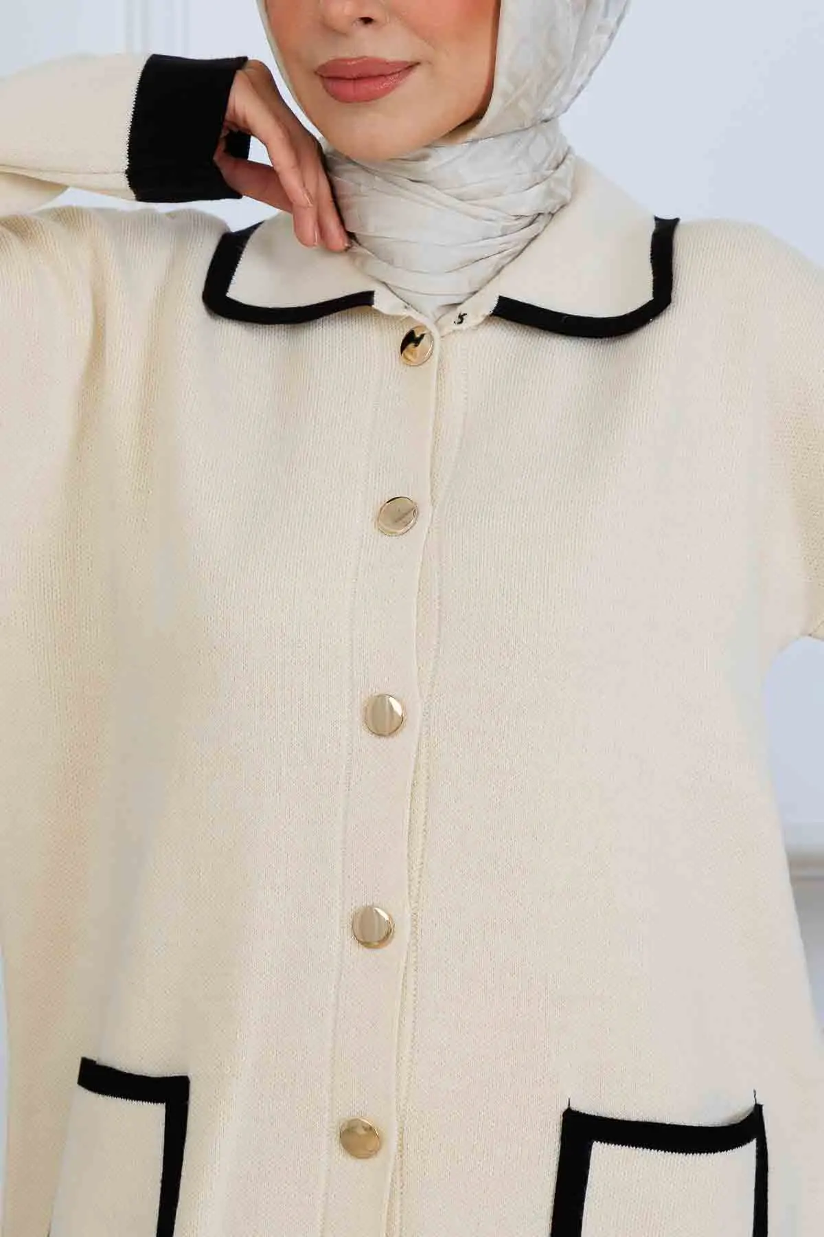 Düğmeli Çizgi Detaylı Triko Takım-detail