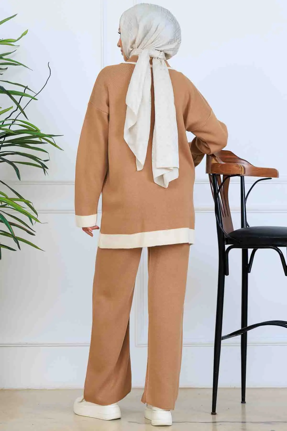 Düğmeli Çizgi Detaylı Triko Takım-detail