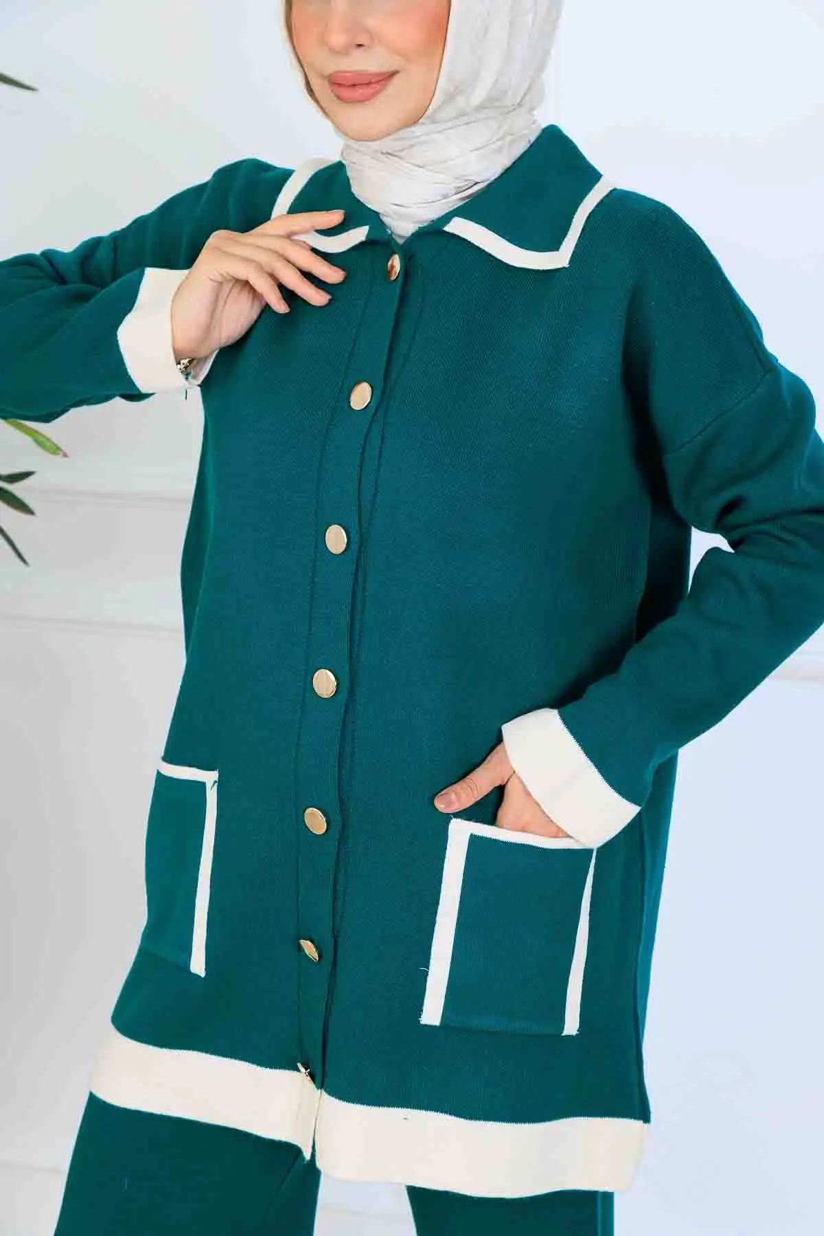 Düğmeli Çizgi Detaylı Triko Takım-detail