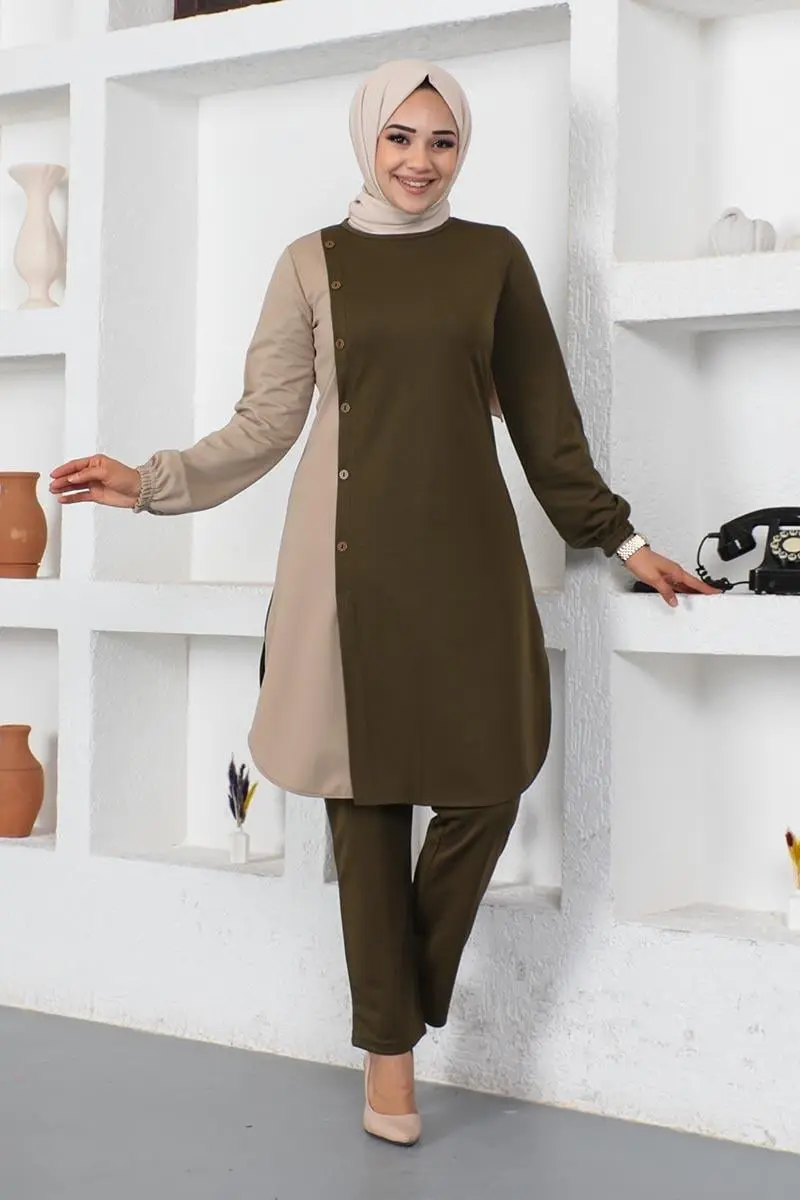 Buttoned Two-tone Suit-detail