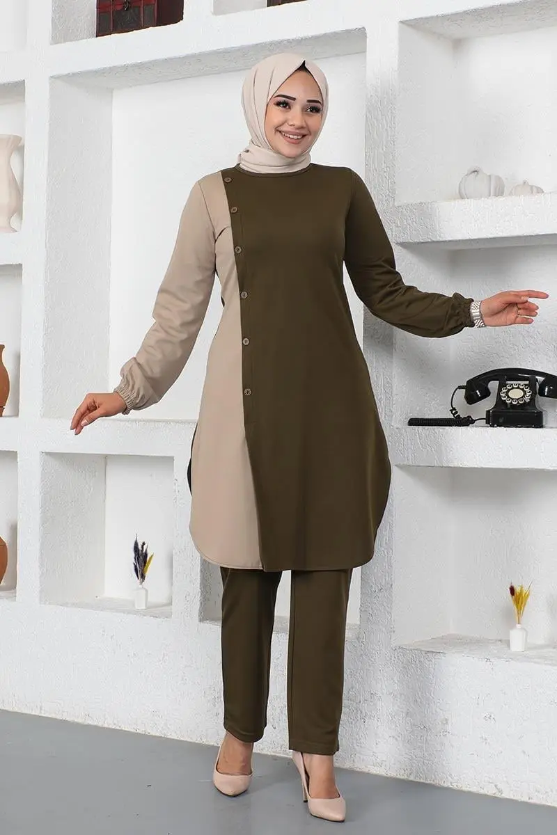 Buttoned Two-tone Suit-detail